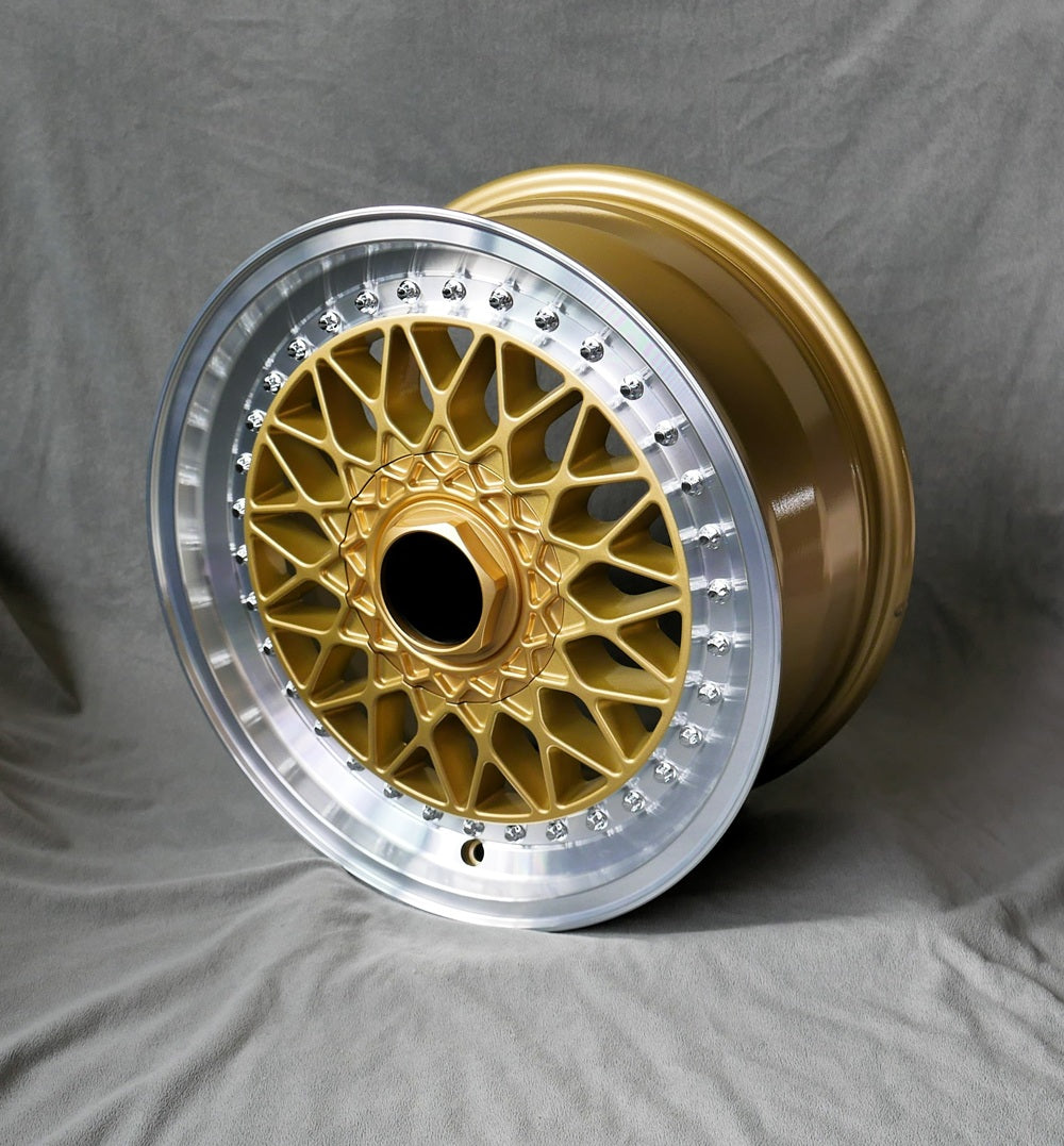 Maxilite 4X SUPER RS STYLE, GOLD 7x16 BMW 3er E30 inkl. Radschrauben