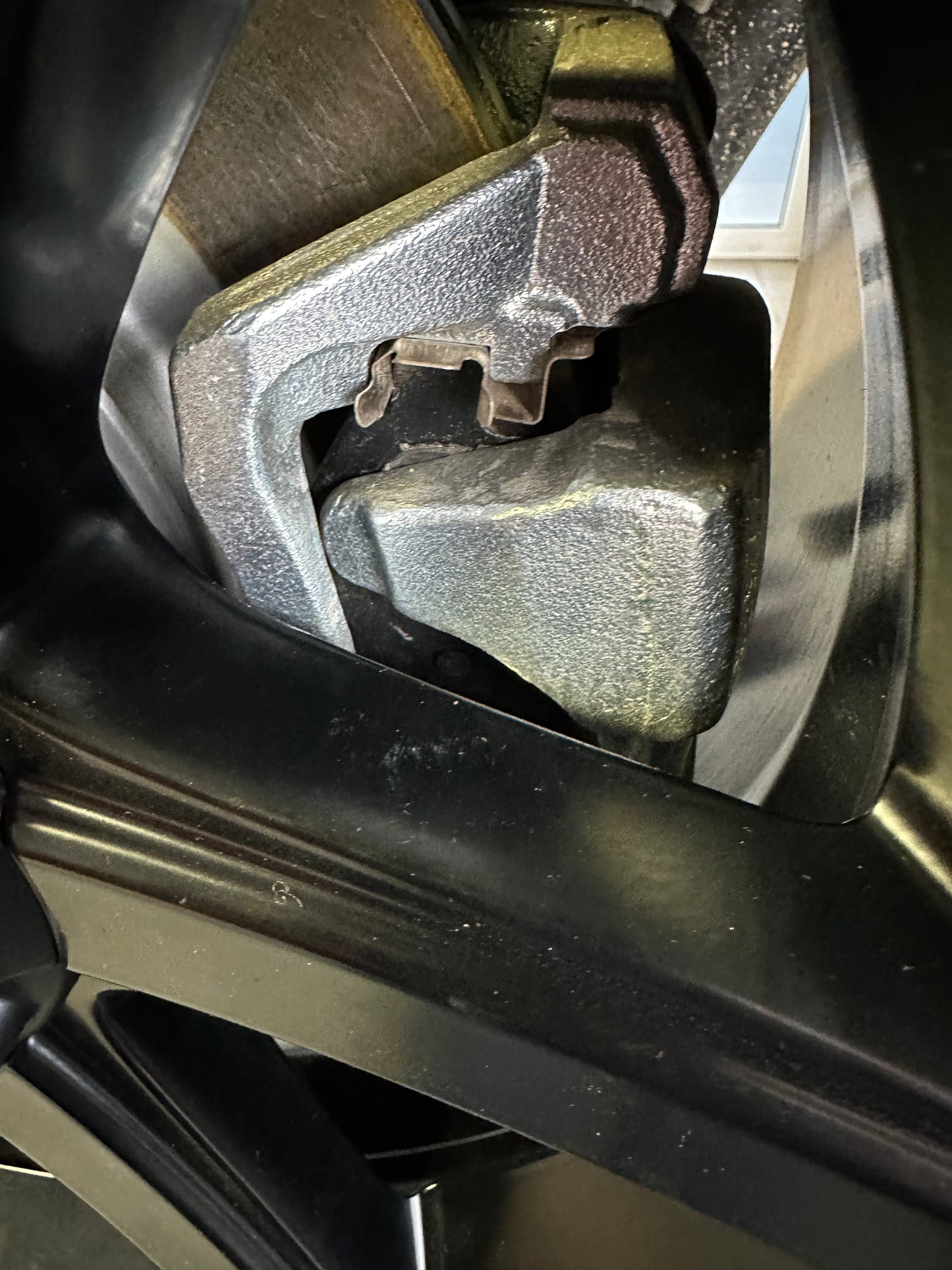 Borbet CWE 8x17 ET30 6x139,7 BAW 212