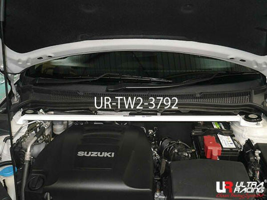 Ultra Racing UR-TW2-3792 – Vordere obere 2-Punkt Domstrebe | Suzuki Kizashi 2.4 2WD 10–13
