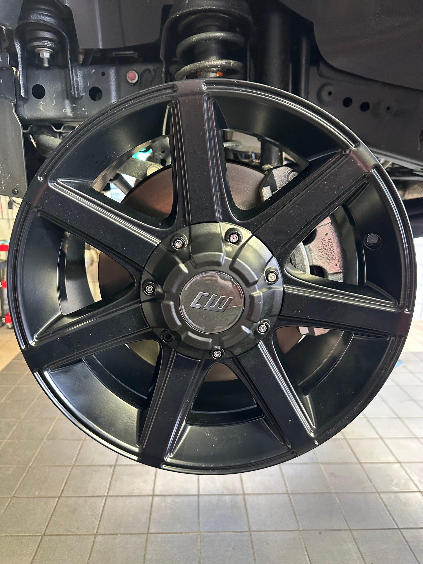 Borbet CWE 8x17 ET30 6x139,7 BAW 212