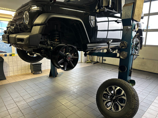 Borbet CWE 8x17 ET30 6x139,7 BAW 212