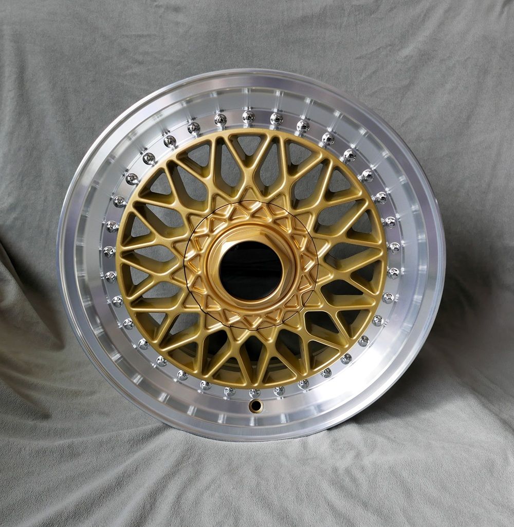 Maxilite 4X SUPER RS STYLE, GOLD 7x16 BMW 3er E30 inkl. Radschrauben