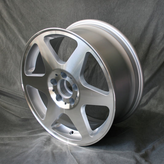 Maxlite Evo Style 7.5x17 ET37 5x112 - 4er Set mit Radschrauben Mercedes Audi
