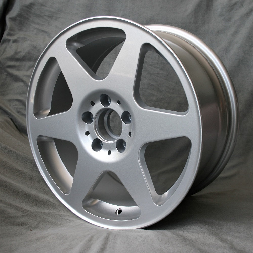 Maxlite Evo Style 7.5x17 ET37 5x112 - 4er Set mit Radschrauben silber Mercedes Audi