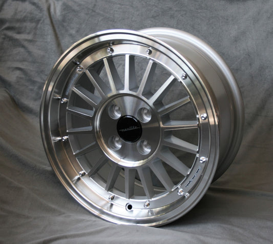 Set: 4x Working Class Hero 7x15 silber/glanzgedreht + KM1 Hutmuttern + KM3 Radmuttern